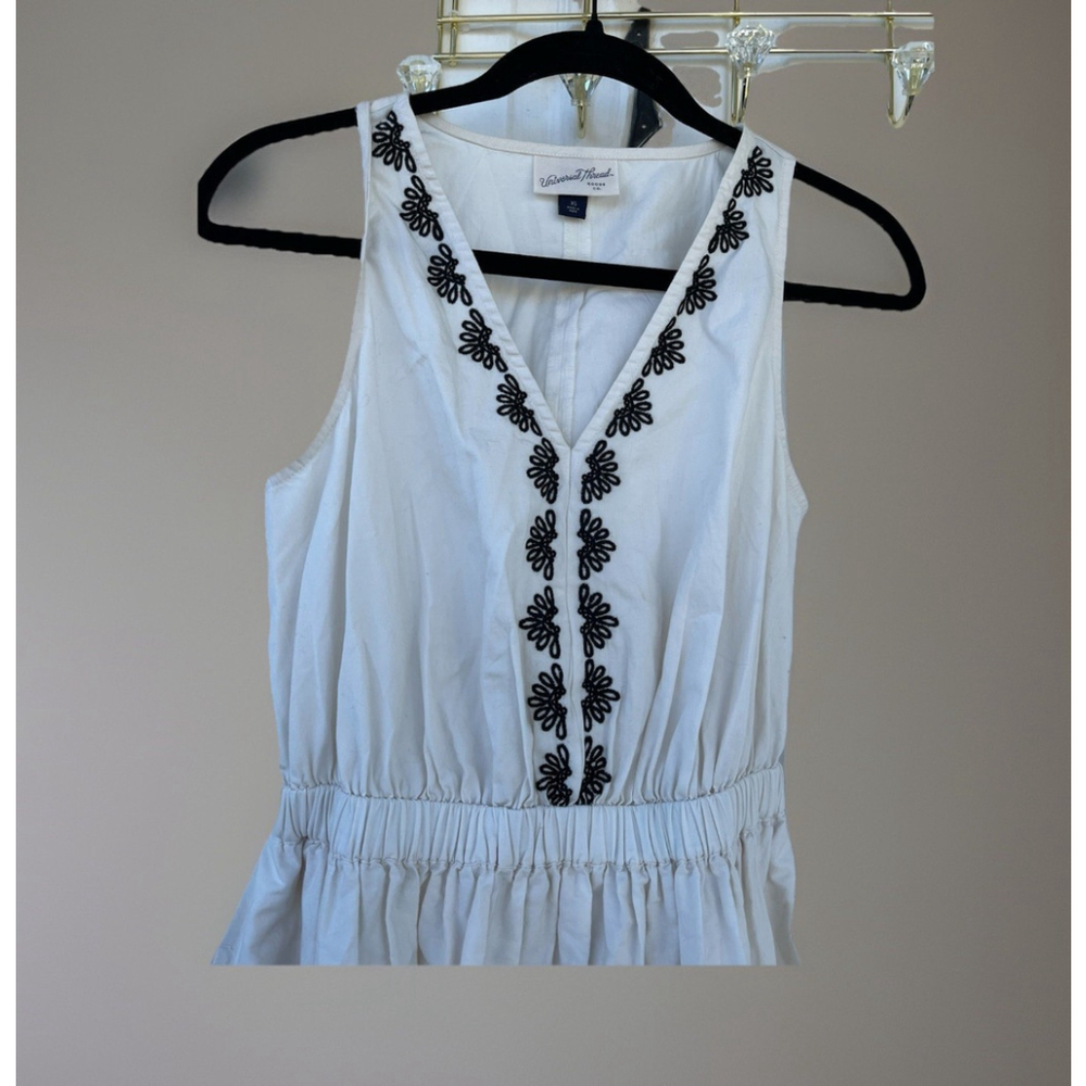 Universal Thread White Embroidered Sleeveless Mid… - image 3